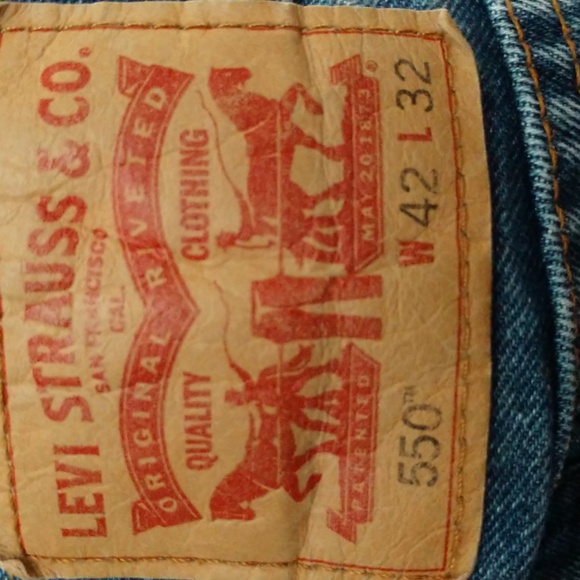 42 x 32 Levi Strauss 550 Denim Jean Pant Faded Straight Leg Classic 5 Pocket - Picture 9 of 16